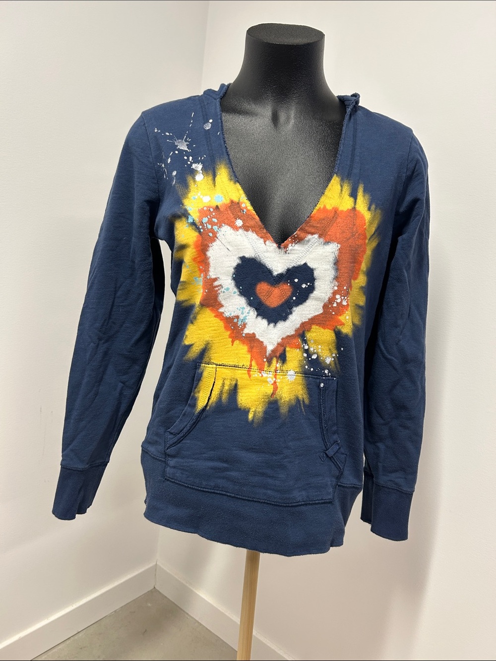 Vintage Y2K Mudd Navy Blue Heart Burst Paint Splatter V-Neck Hoodie Size L